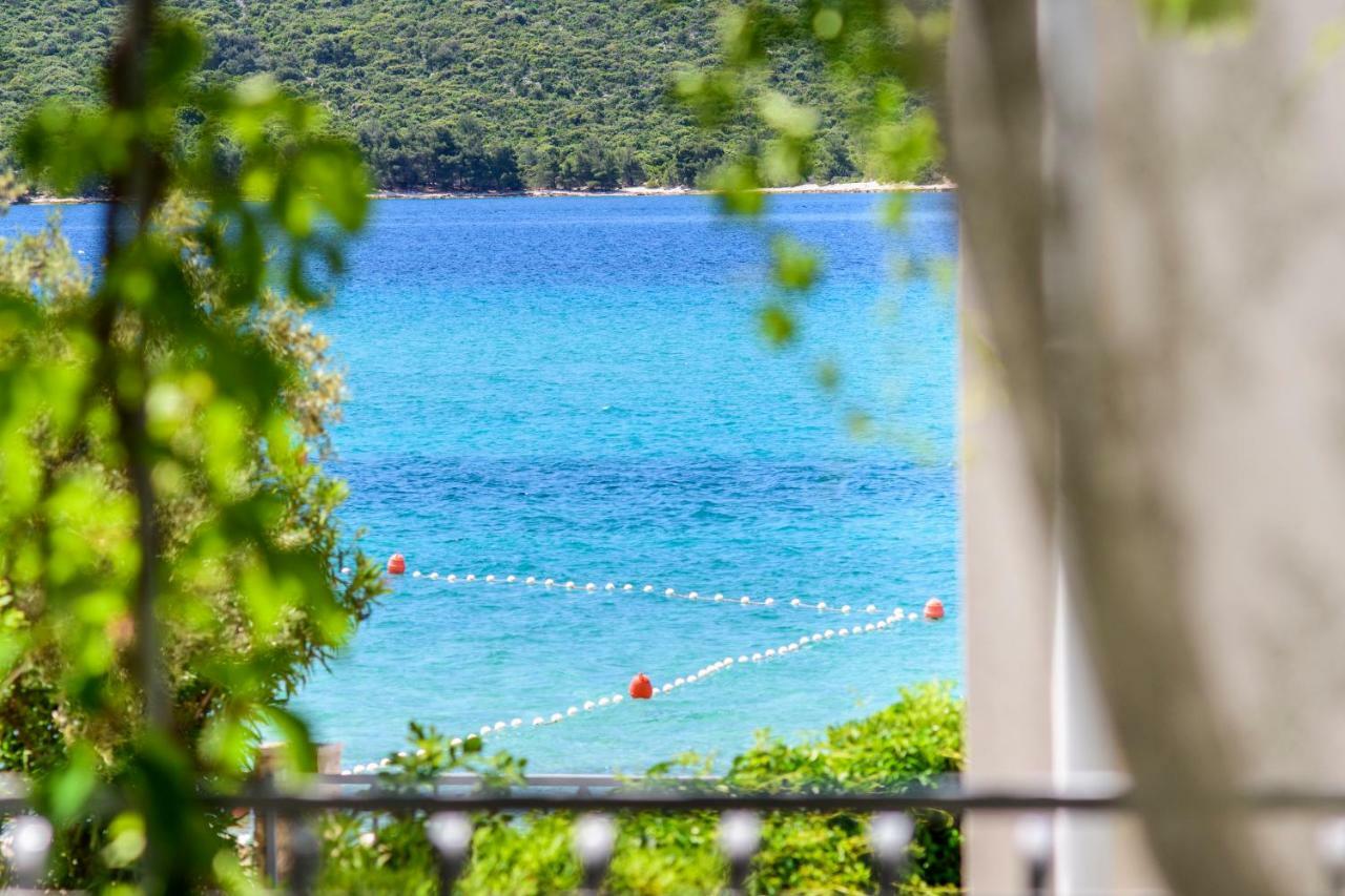 Apartments Mediteraneo Žaborić Eksteriør billede